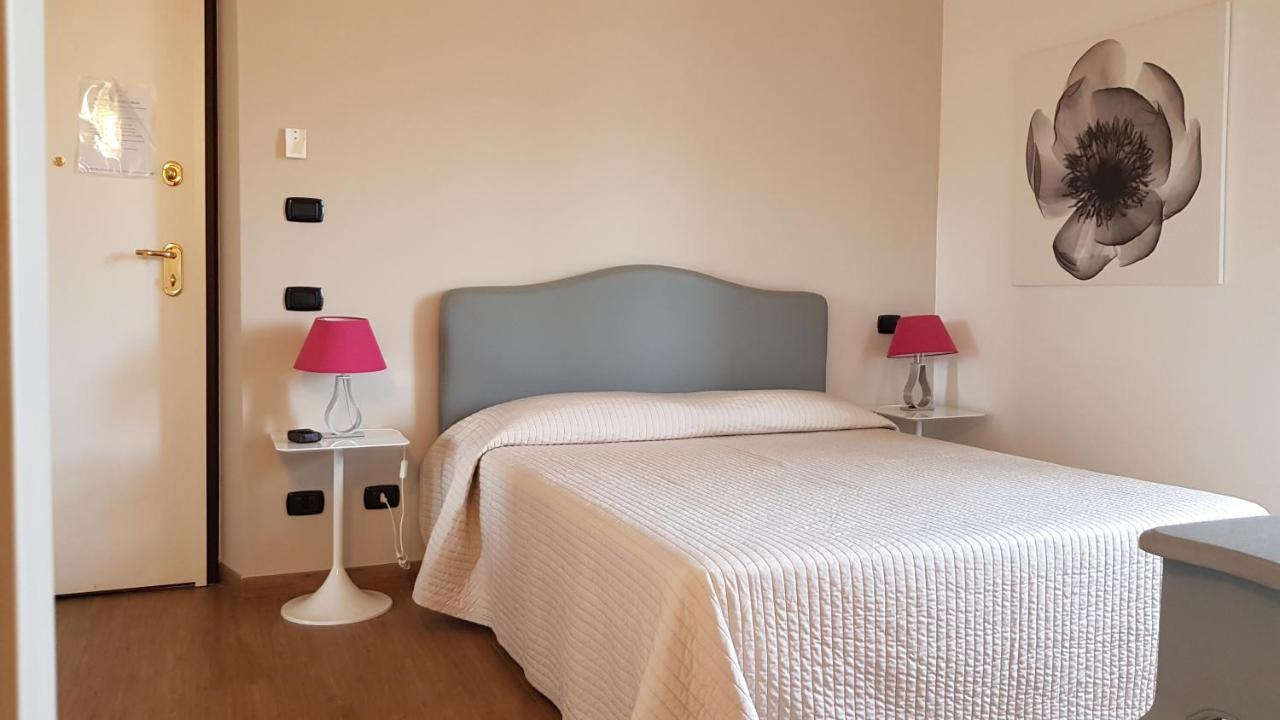 Il Casale Degli Ulivi - Agriturismo - Tenimenti Leone Lanuvio Zewnętrze zdjęcie