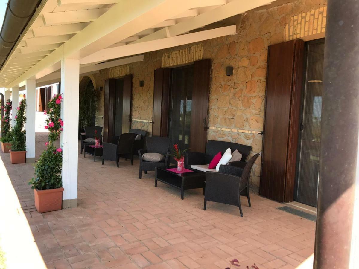 Il Casale Degli Ulivi - Agriturismo - Tenimenti Leone Lanuvio Zewnętrze zdjęcie