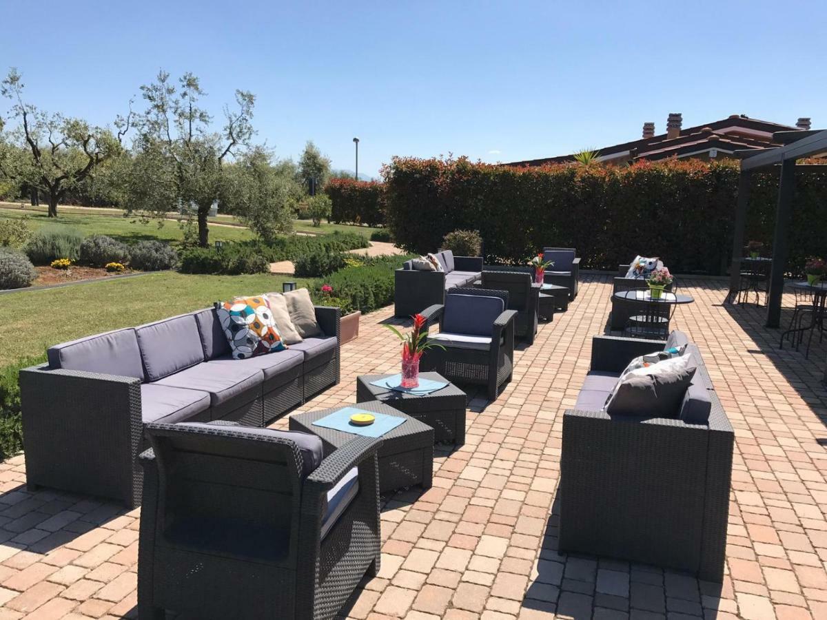 Il Casale Degli Ulivi - Agriturismo - Tenimenti Leone Lanuvio Zewnętrze zdjęcie